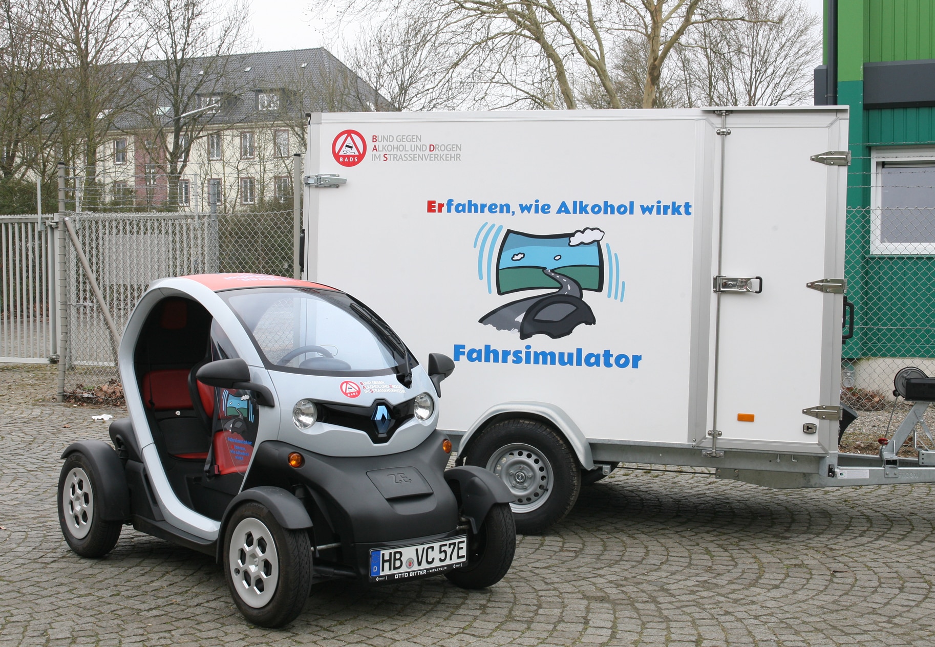 Twizy Fahrsimulator mit Anhänger