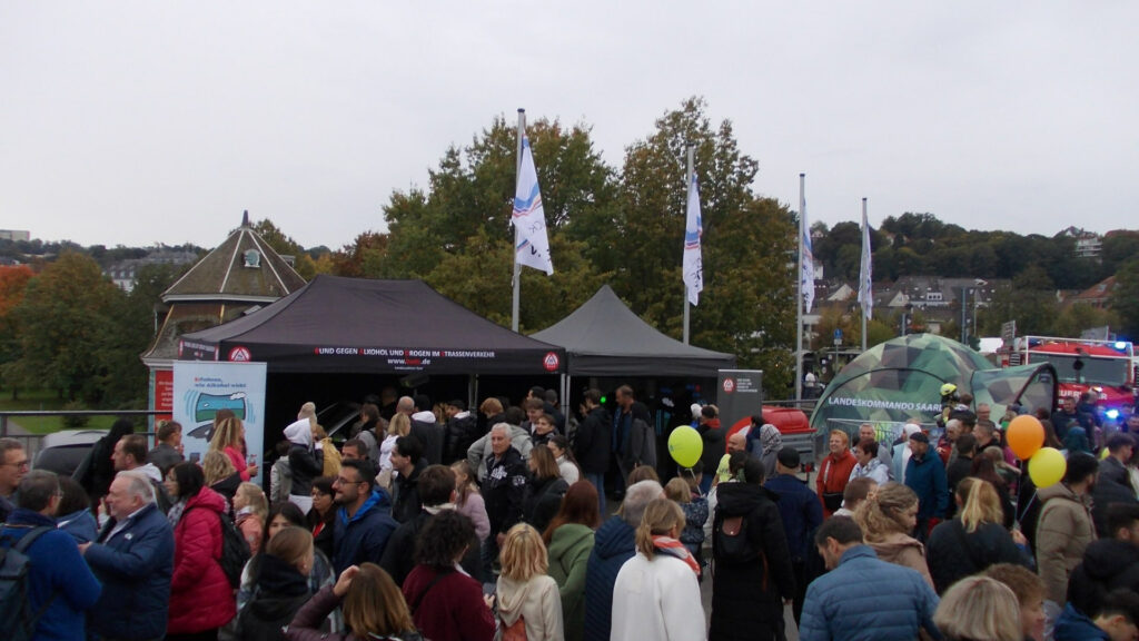 Viel Interesse und großer Besucherandrang am Stand des BADS