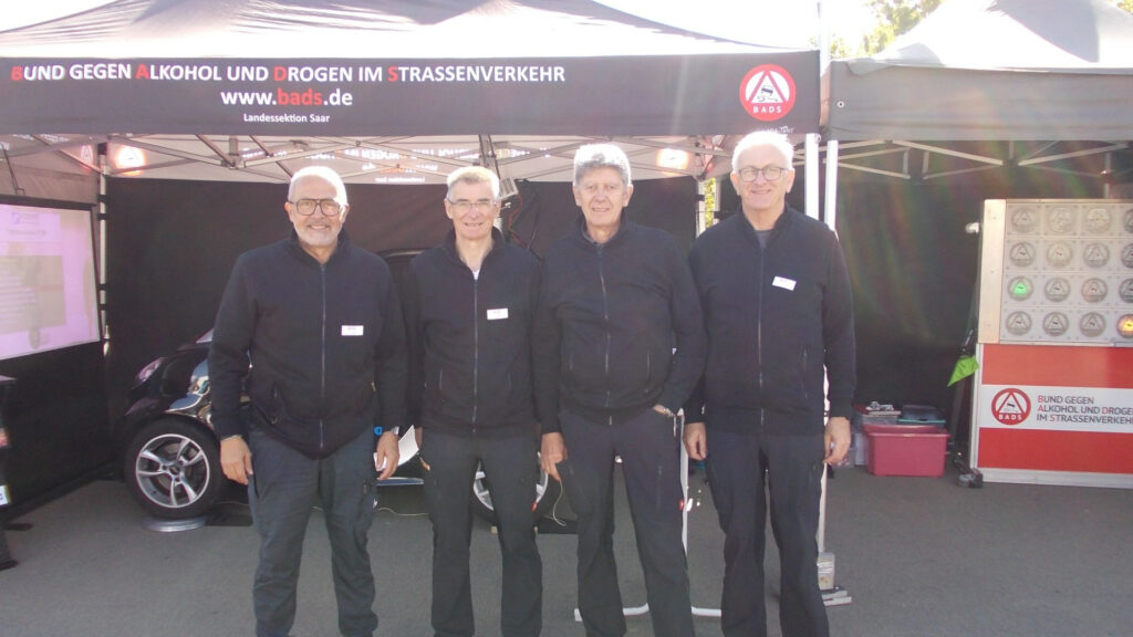 Das Team der Landessektion Saar - noch vor dem großen Ansturm